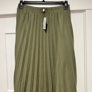 By Egreis skirt- olive green